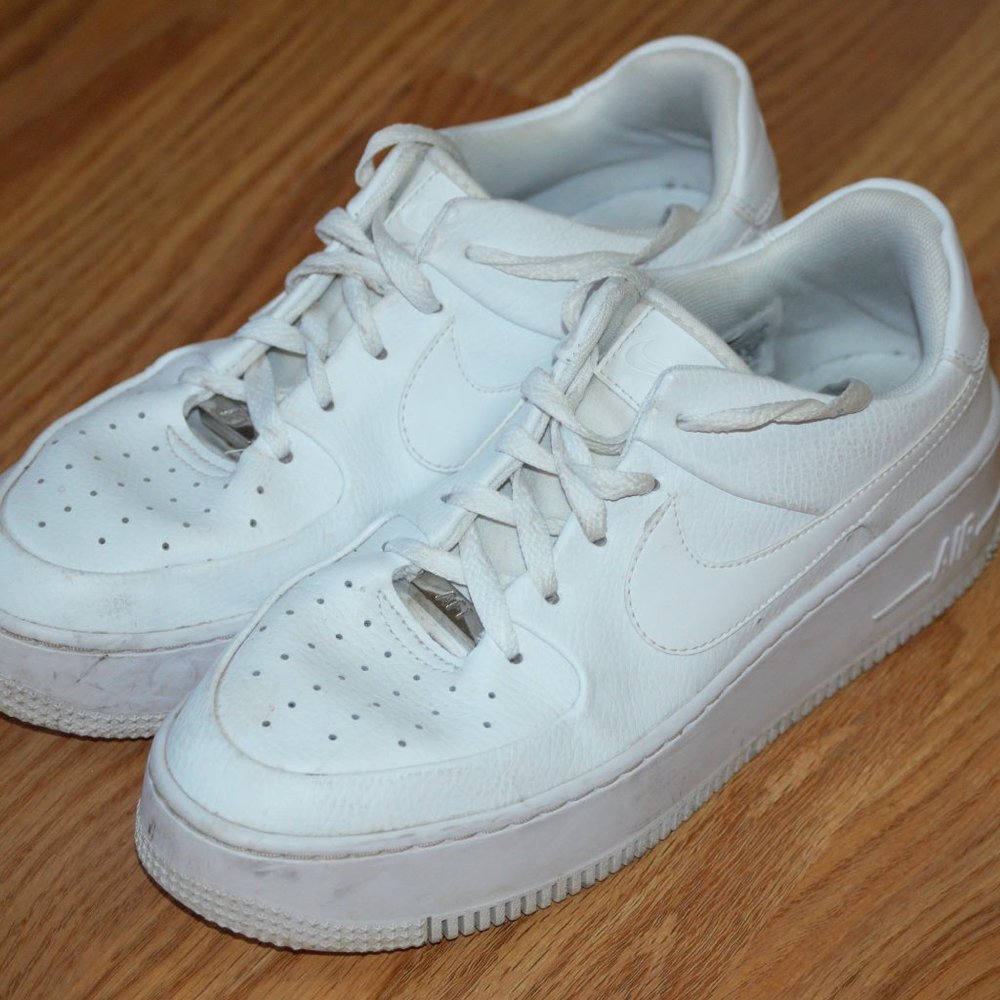Nike Air Force 1 AF1 Sage Low Shoes - Triple White - Womens 10 (AR5339-100)